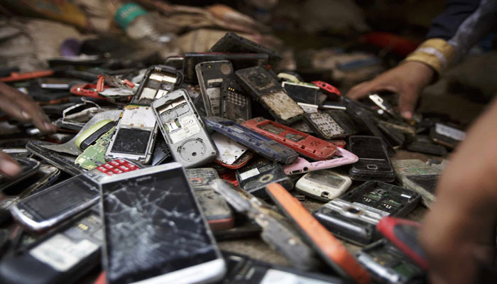 قیمت ضایعات کامپیوتر و موبایل